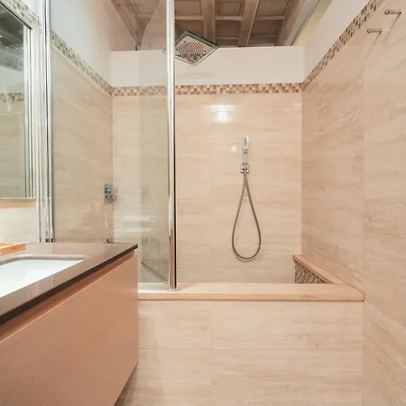 Majorelle Comfy * Řím