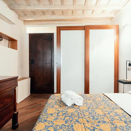 Majorelle Comfy * 罗马